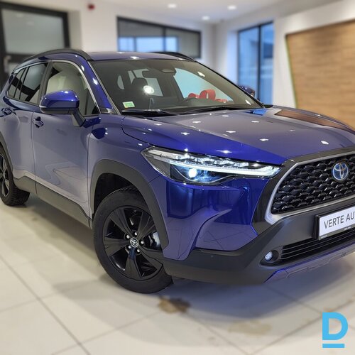 Pārdod Toyota Corolla Cross 2,0 Hybrid AWD-i, 2022