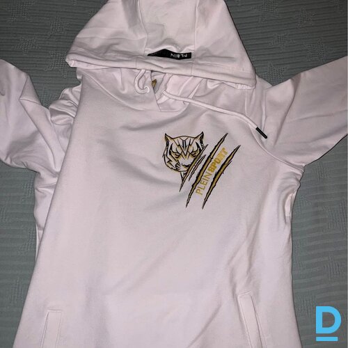 Pārdod Sieviešu sporta kostīmu 