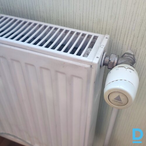 Pārdod dzīvokli Pļavnieku 9, 50m², 2 ist.