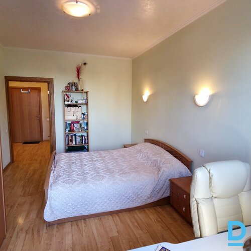 Pārdod dzīvokli Pļavnieku 9, 50m², 2 ist.