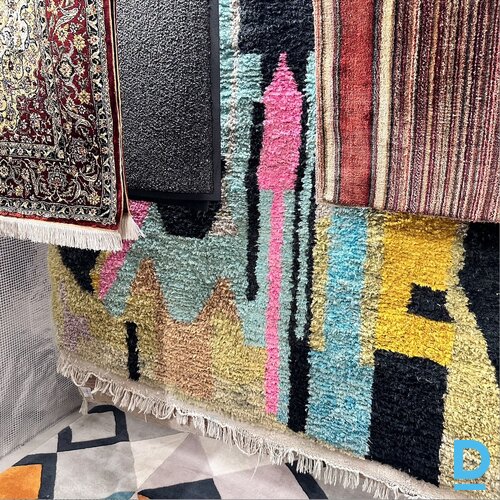 Piedāvā Paklāju tīrīšanu