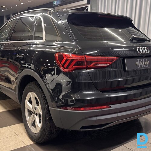 Pārdod Audi Q3 e-tron plug-in hybrid, 1.4i, 2022