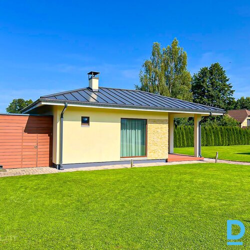 Pārdod mājas Dravnieku iela 19