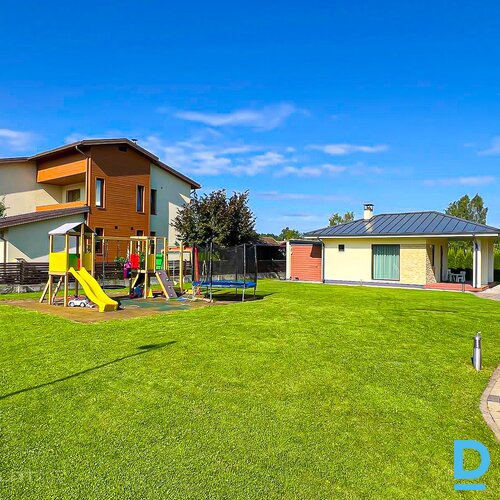 Pārdod mājas Dravnieku iela 19