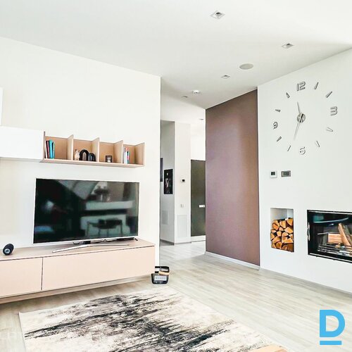 Pārdod mājas Dravnieku iela 19