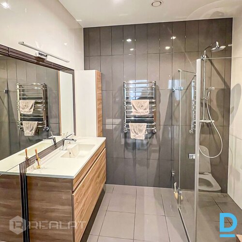 Pārdod mājas Dravnieku iela 19