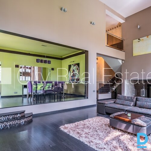 Pārdod māju Jūrmalā