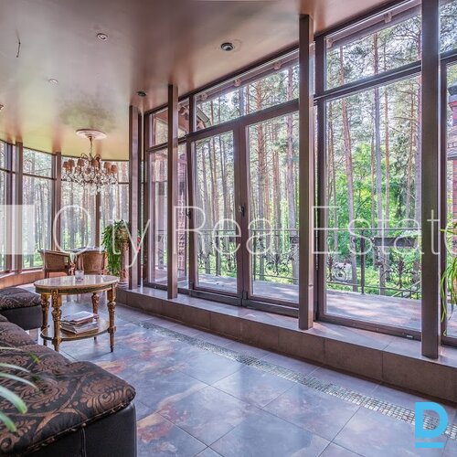 Pārdod māju Jūrmalā