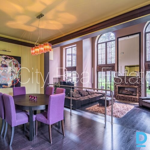 Pārdod māju Jūrmalā