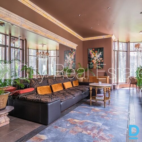 Pārdod māju Jūrmalā