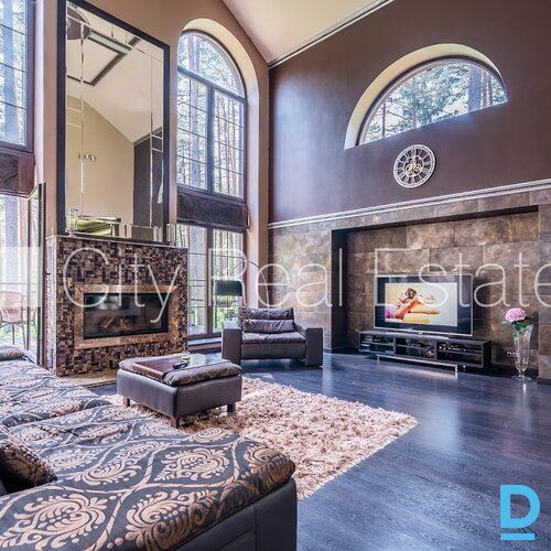 Pārdod māju Jūrmalā