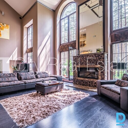 Pārdod māju Jūrmalā