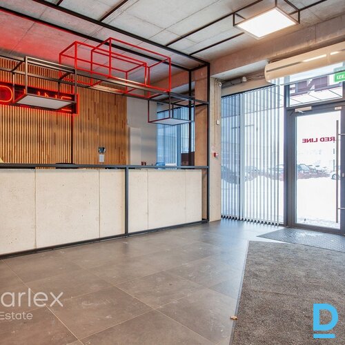 B klases biroja ēkā Red line tiek iznomātas telpas 3. stāvā