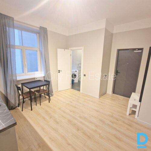 Izīrē dzīvokli Rīgā