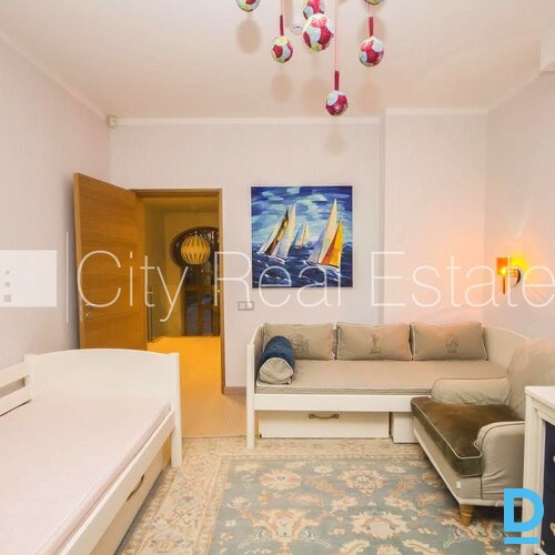 Pārdod māju Jūrmalā