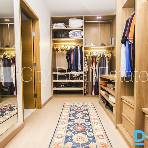 Pārdod māju Jūrmalā