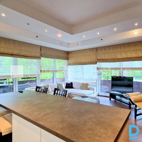 Izīrē dzīvokli Jūrmalā