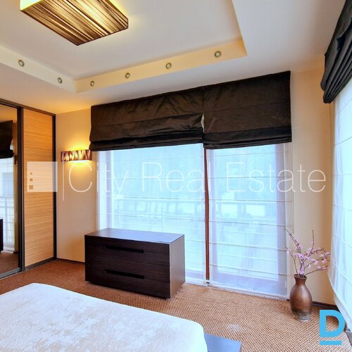 Izīrē dzīvokli Jūrmalā