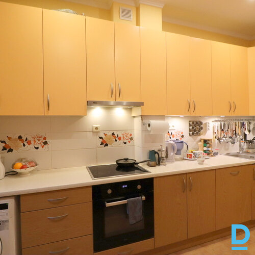 Pārdod dzīvokli Slimnīcas iela 11