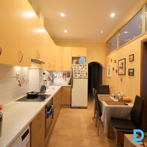 Pārdod dzīvokli Slimnīcas iela 11