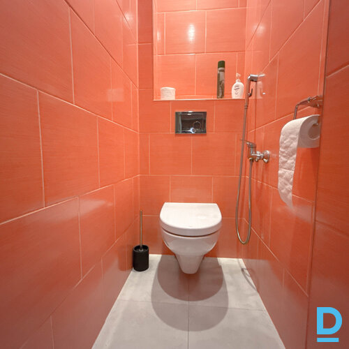 Pārdod dzīvokli Āžu iela 5