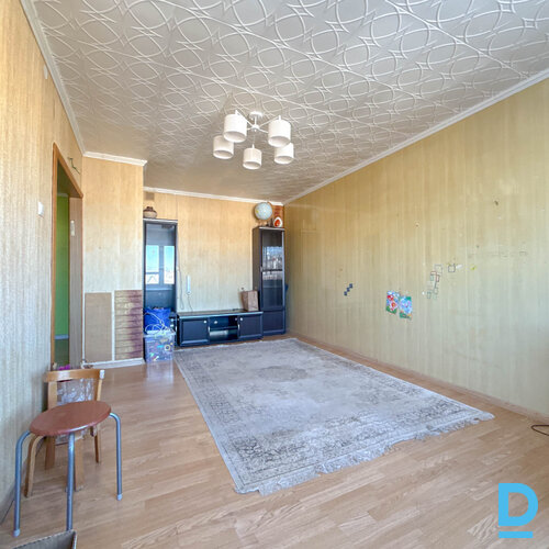 Pārdod dzīvokli Āžu iela 5