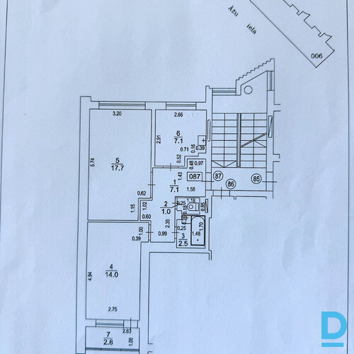 Pārdod dzīvokli Āžu iela 5