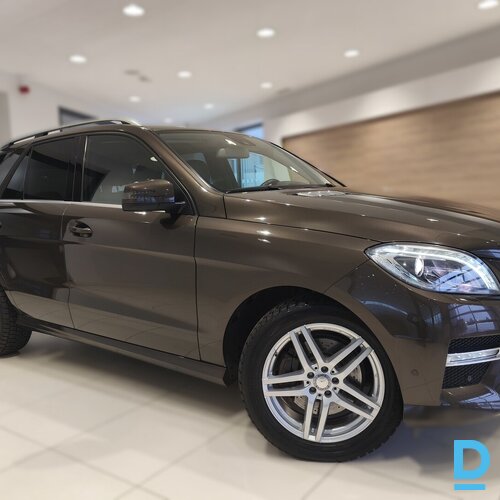 Pārdod Mercedes-Benz ML350 3.0d, 2013
