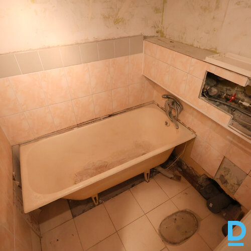 Pārdod dzīvokli Lielais prospekts 24