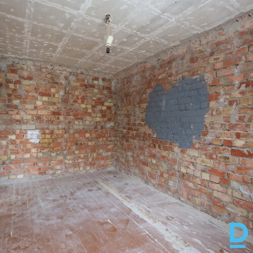 Pārdod dzīvokli Lielais prospekts 24