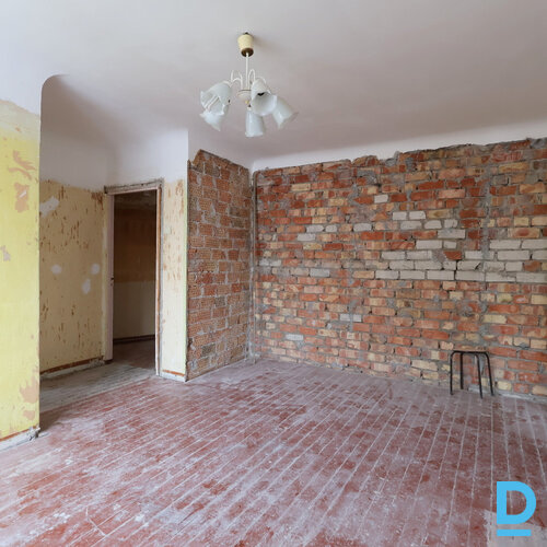 Pārdod dzīvokli Lielais prospekts 24