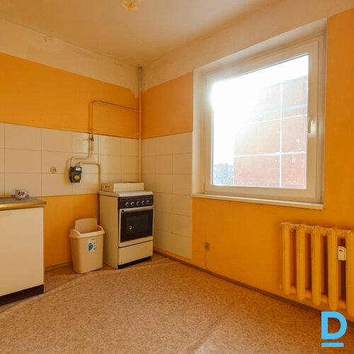 Pārdod dzīvokli Eduarda Tisē iela 79