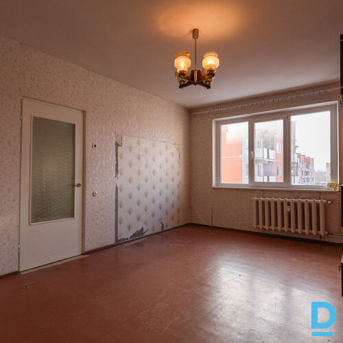 Pārdod dzīvokli Eduarda Tisē iela 79