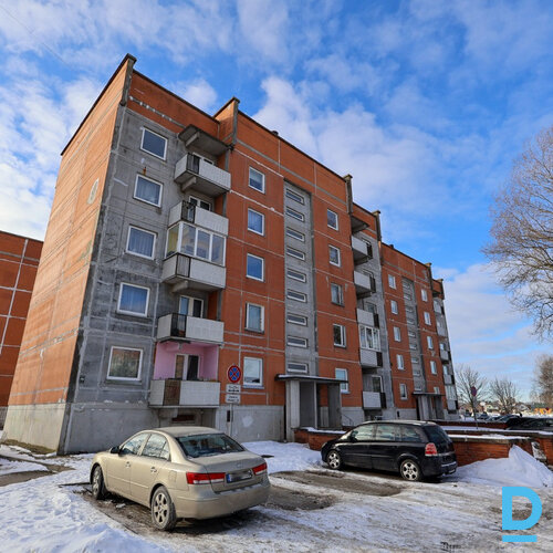 Pārdod dzīvokli Eduarda Tisē iela 79