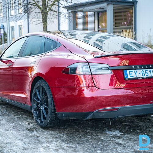 Pārdod Tesla Model S P85, 2014 Pārdod Tesla Model S P85, 2014