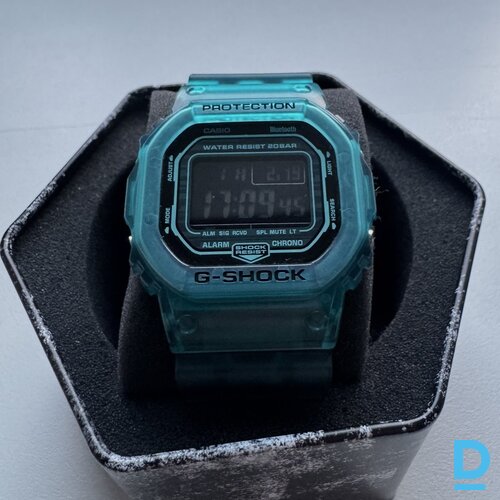 Pārdod pulksteni Casio G-Shock DW-B5600G-2ER