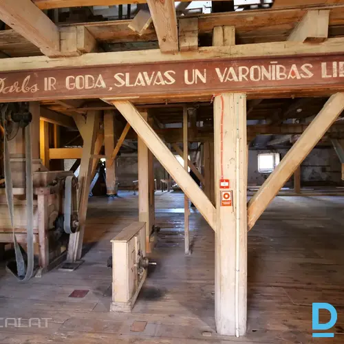 Pārdod mājas Dzirnavas 