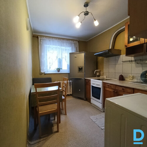 Pārdod dzīvokli Īslīces iela 14