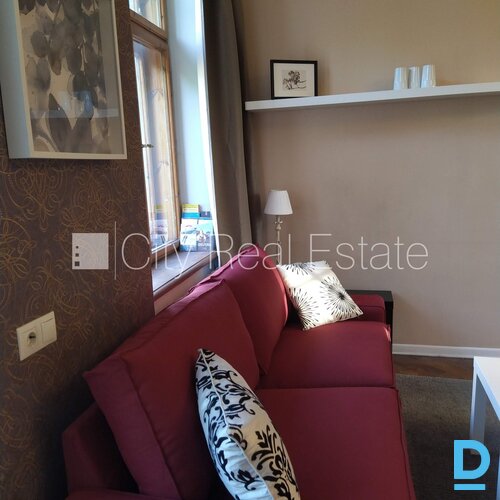 Izīrē dzīvokli Rīgā