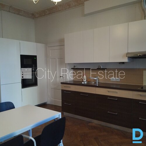 Izīrē dzīvokli Rīgā