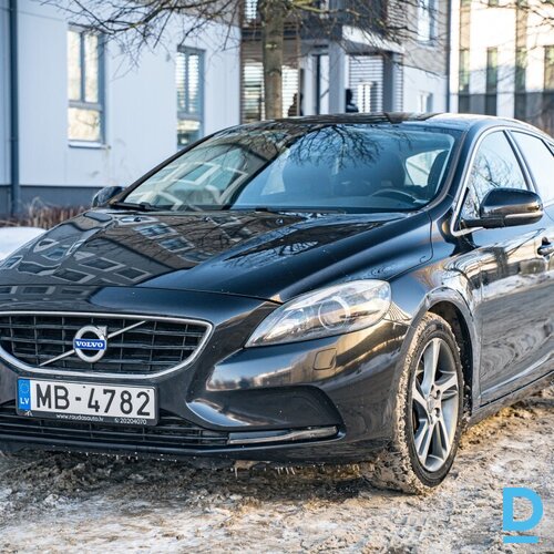 Pārdod Volvo V40 2.0d, 2015