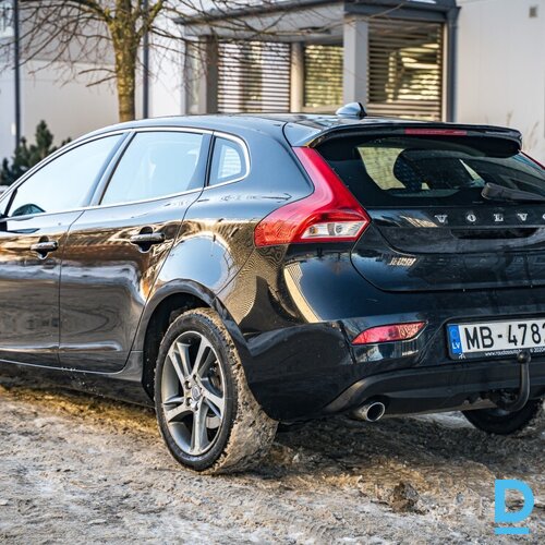 Pārdod Volvo V40 2.0d, 2015