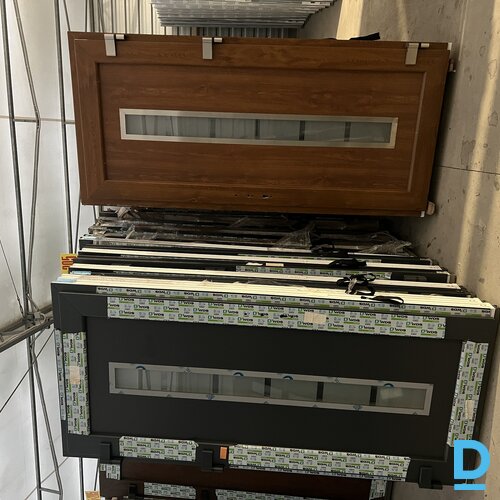 Pārdod PVC durvis Pārdod PVC durvis