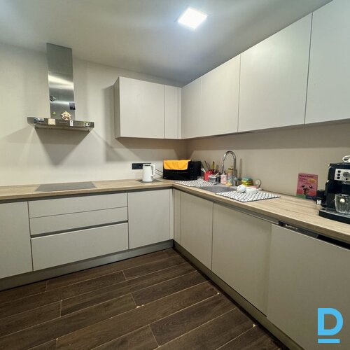 Plašs 3 istabu dzīvoklis Jaunogrē, 67m²