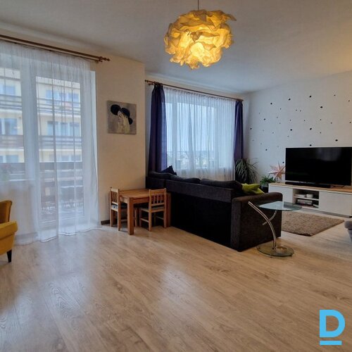 Plašs 3-istabu dzīvoklis Salaspilī ar 2 balkoniem un lielisku infrastruktūru, 120m²