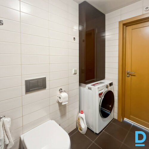 Mūsdienīgs un saulains 2-istabu dzīvoklis ar panorāmas skatu uz Rīgu, 62m²