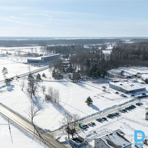 Pārdošanā līdzens 1.01 ha zemes gabals komercapbūvei Mārupē.Zeme atrodas Darījum