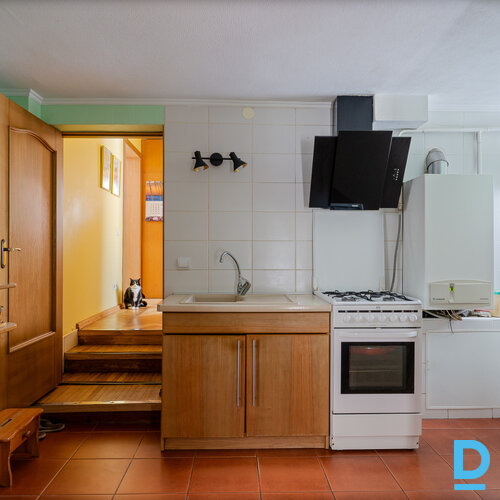 Pārdod māju Dambja iela 78