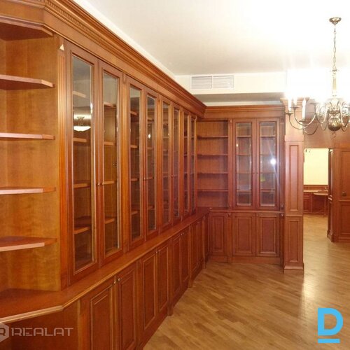 Izīrē biroju Vīlandes iela 14