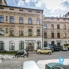 Светлый мансардный офис в центре Риги